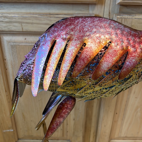 Flamingo 🦩 metal whimsical statue - Picture 2 of 12